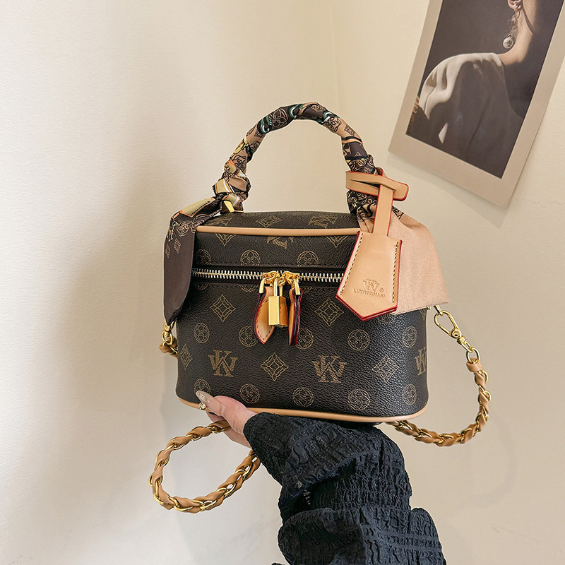 wk premium sense portable small square bag women 2025 new retro printing mini bucket bag shoulder bag oblique span bag women