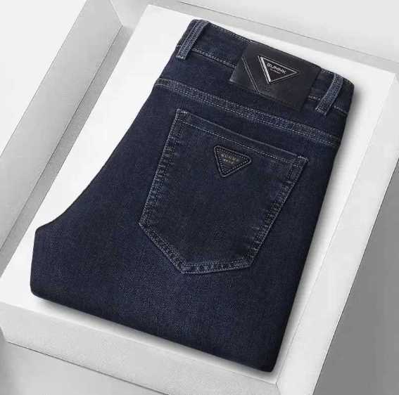 Autumn luxury Winter Mens Casual Straight Leg Jeans Thickened Comfortable Elastic Denim Trousers Slim Fit Mens Jeans H251211