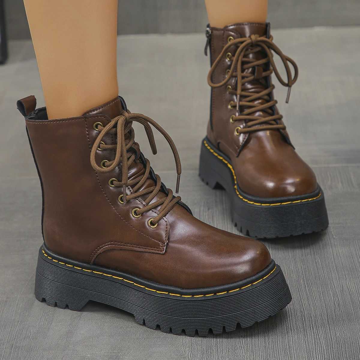 Minimalist Women Boots Casual Shoes Leather Chelsea ladies Classic Punk Female Goth Shoes High Platform Boots Women Botas MujerT251223