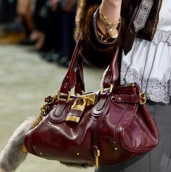 Millennium Girl Retro Weathered Lock Clasp Bag - Crossbody Handbag for Women - 2025 Autumn/Winter New Style Tote Bag H251223