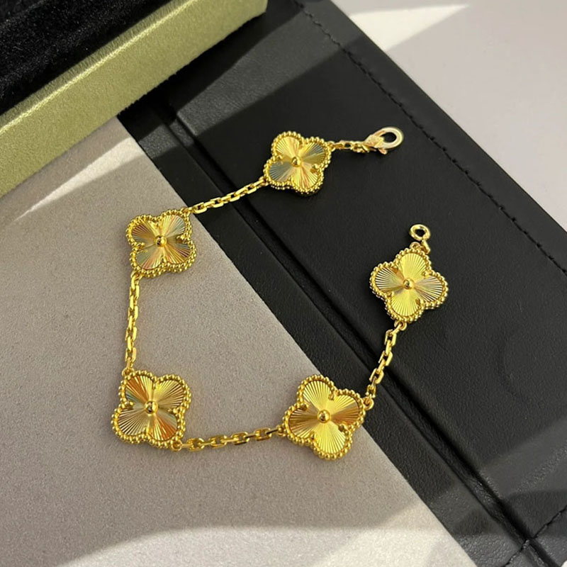 Classic Lucky Clover Bracelet Brand Designer Bracelet 18K Gold Luxury Bracelet for Women 15MM Width 19CM Length