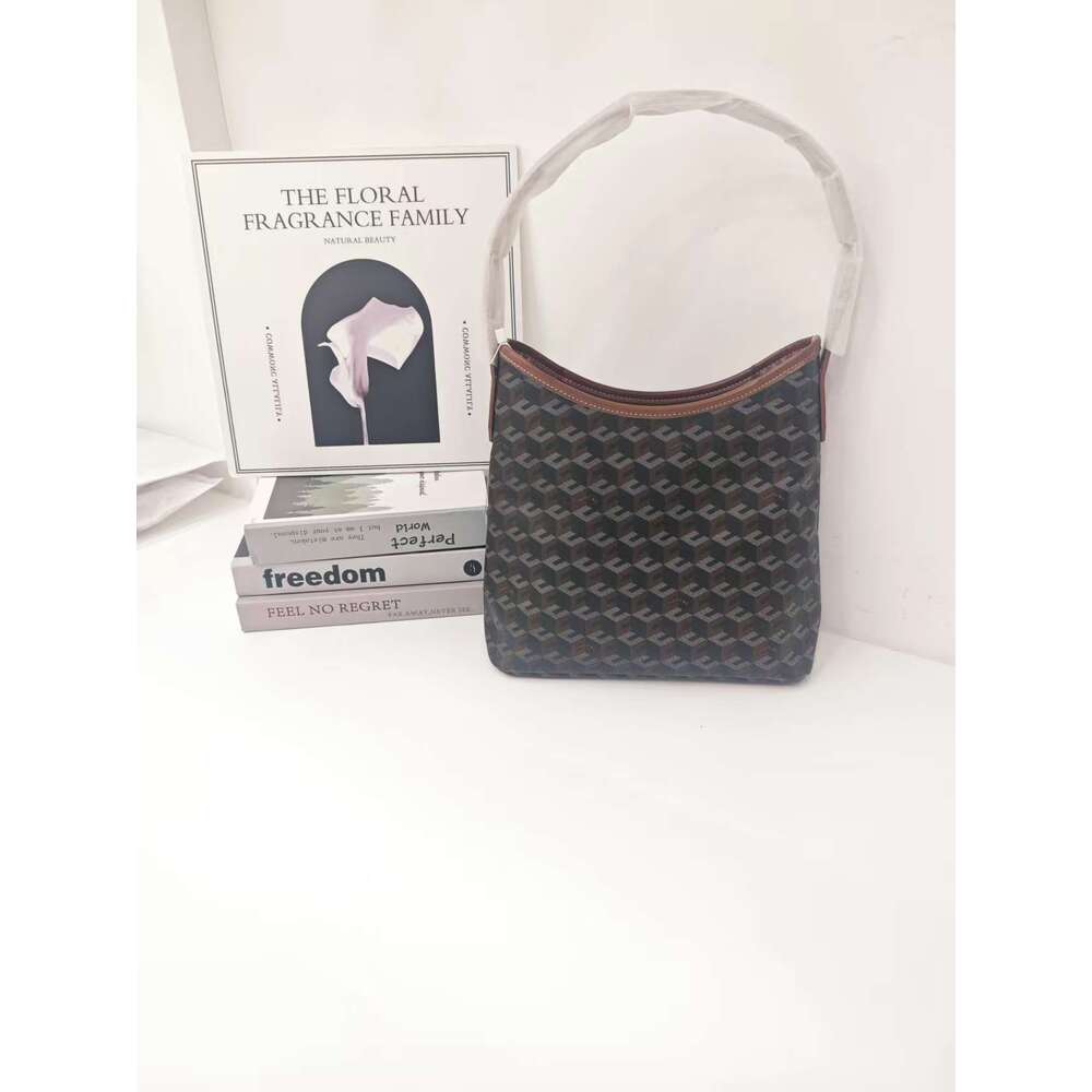 Christy ng Medium Size Printed Single Shoulder Underarm 2025 New Fashion Versatile Handheld Bucket Bag for Women