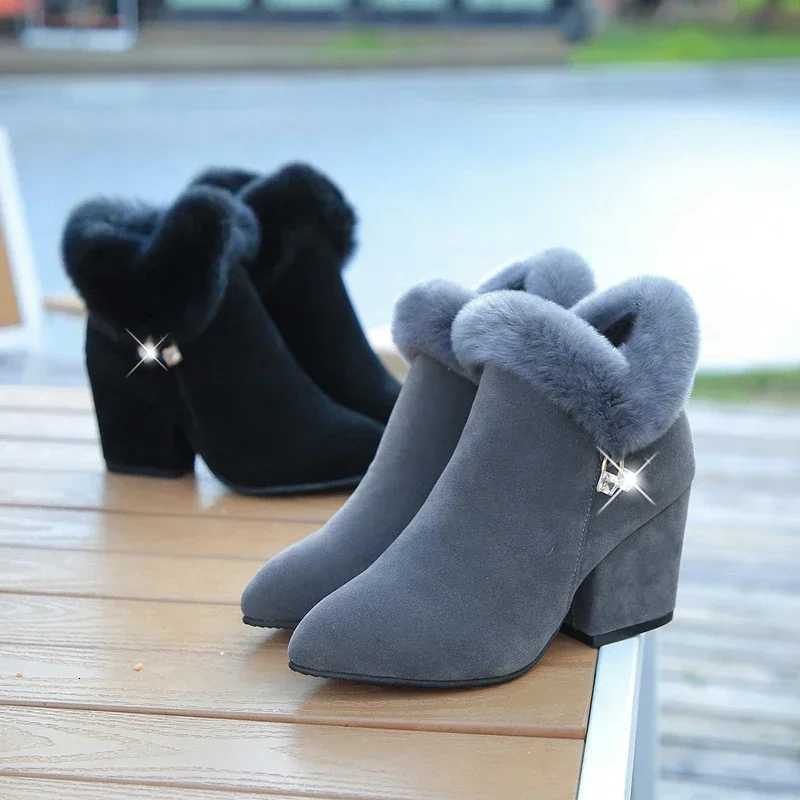 Fashion Boots Women Fur Winter Warm Pointed Ankle Boots Sexy Rhinestone Decoration Zipper Women Boots Comfortable Female ShoesT251223