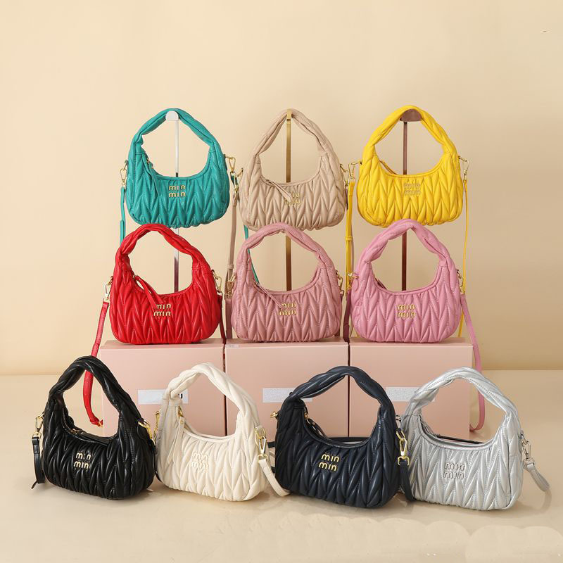 Luxury Handbag Designer Women's Shoulder Bag Crossbody Bag Shell Bag Pleated Tote Classic Underarm Bag Wallet Commuter Bag Mini Bag Vintage Backpack