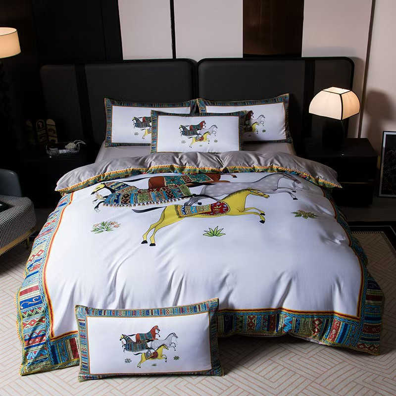 Galloping Horse Luxury Bedding Set high-end Cotton Soft Silky Duvet Cover Bed Sheet Or Fitted Sheet cases luxury designer H251111