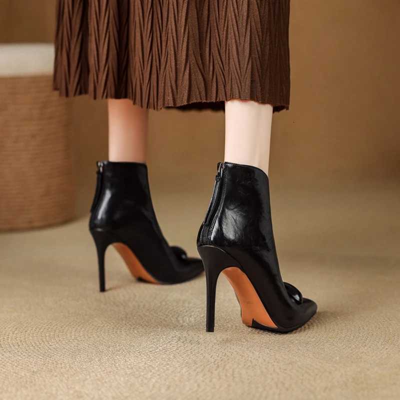 NEW Autumn Ankle Boots Genuine Leather Shoes for Women Pointed Toe Thin Heel Shoes Zip Metal Modren Boots Super High Heel BootsT251223