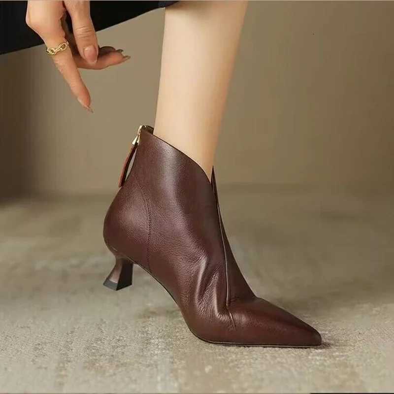 Autumn Winter Pointed Toe Women Ankle Boots Fashion Elegant Zippers Short Booties Vintage Ladies Square Heels Casual ShoesT251223
