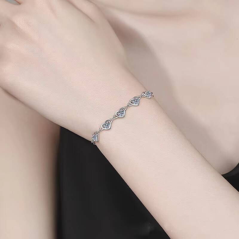 Womens Trendy S925 Sterling Silver Heart-shaped Charm Bracelet Korean Casual Style Full Love Match Moissanite Easy Match