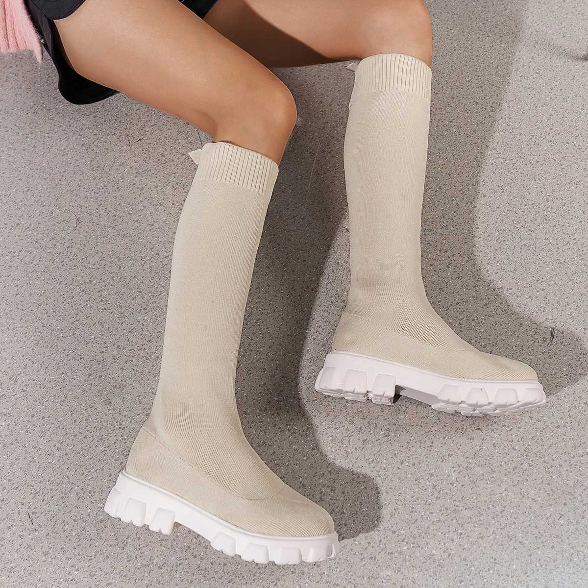 2024 Womens Autumn/Winter New Brand Fashion Womens Boots Mid Sleeve Elastic Socks Boots Thick Sole BootsT251223