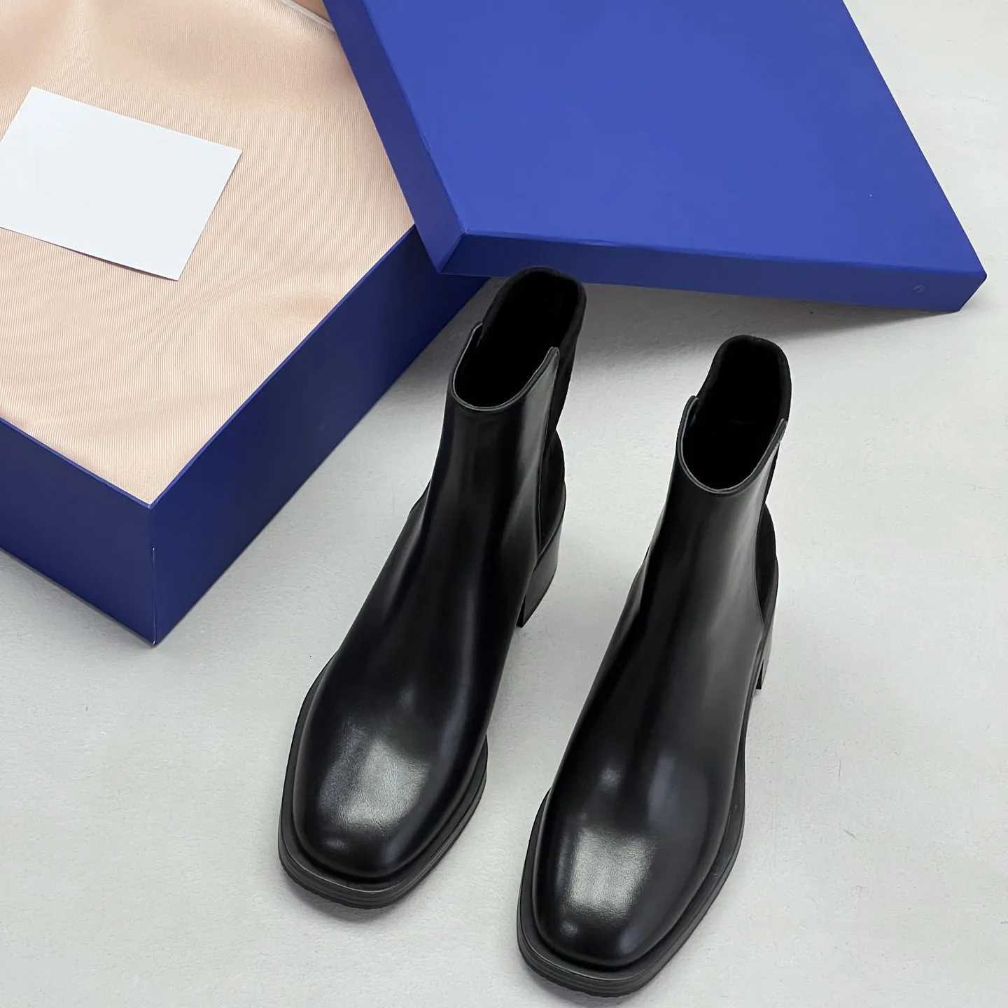 New womens short boots with simple and exquisite cowhide fabric round toe designer luxury style Handmade By MasterT251223