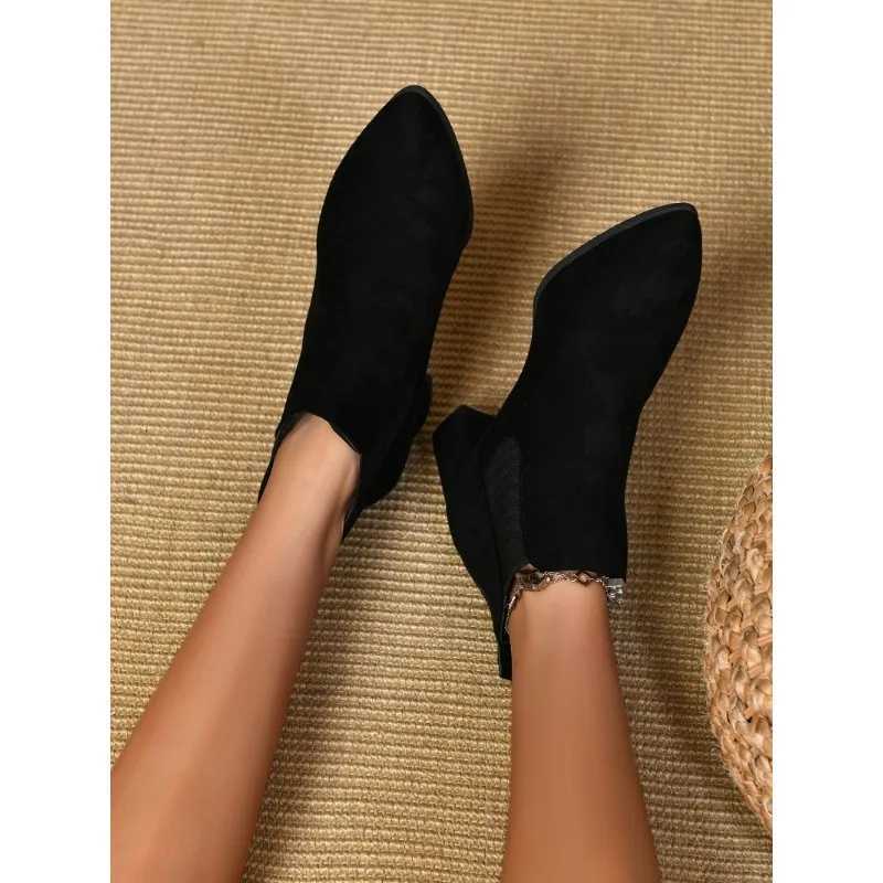 New Autumn Winter Women Boots Pointed Toe Slip on Female Ankle Booties Fashion Simple Low Heel Short Chelsea Boots Botas MujerT251223