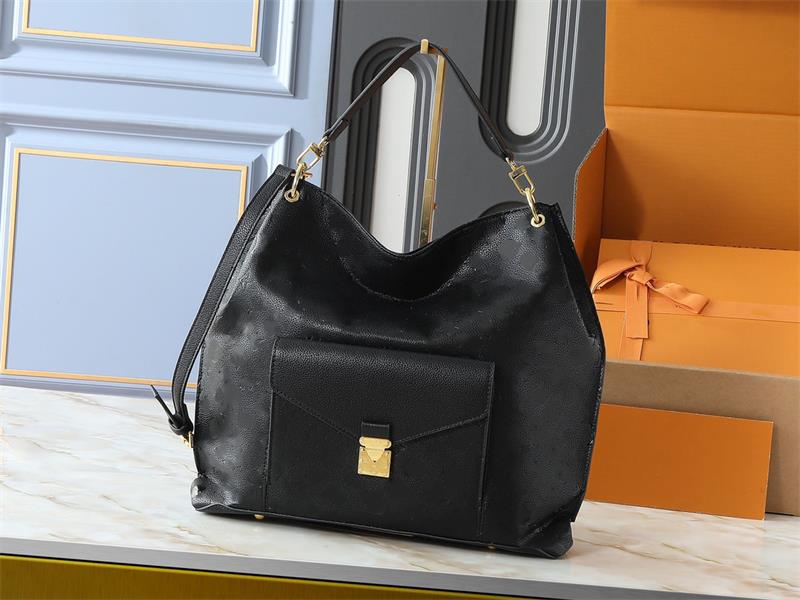 2025 new 2-color women's high-end top quality latest crossbody bag designer classic underarm leather backpack luxury casual wallet BB 8A