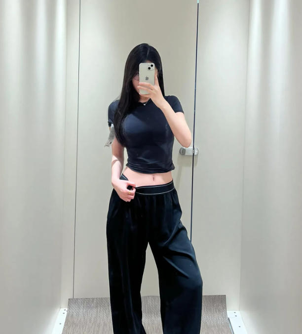 women clothes yoga set Contrast color yoga suit with double shoulder straps for women quick-drying, stand-up collar sports jacket for fitness and running