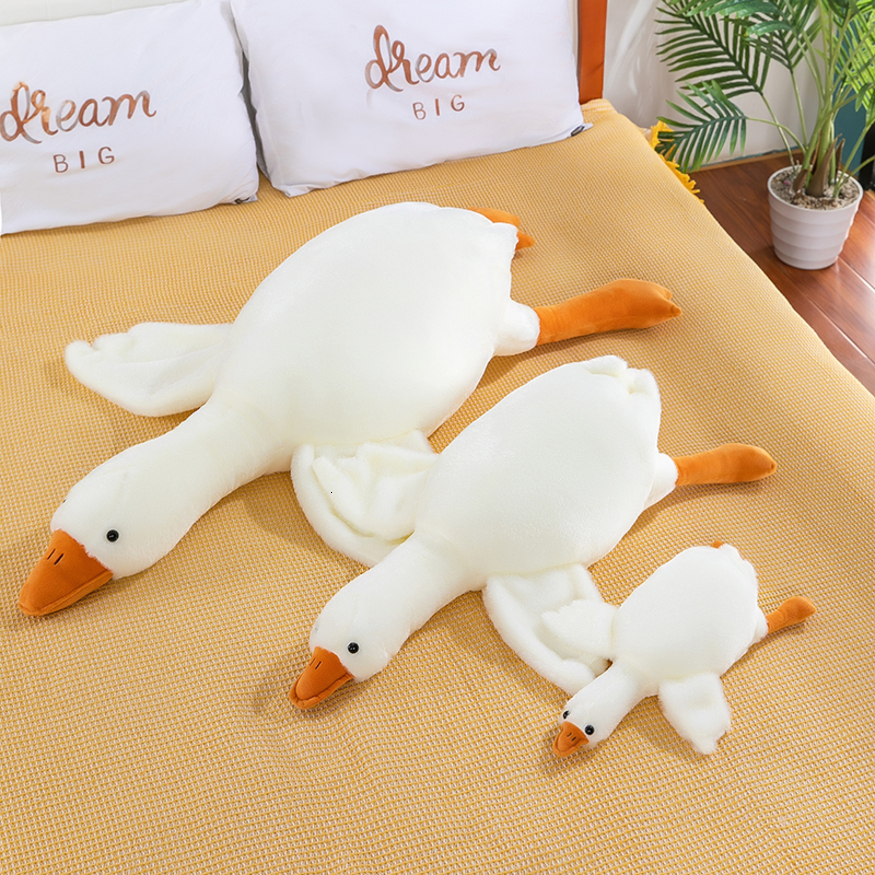 White goose throw pillow doll plush toy figurine Y260128
