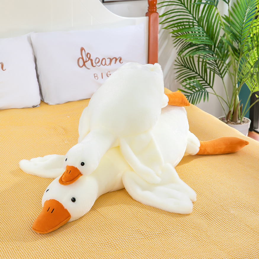 White goose throw pillow doll plush toy figurine Y260128