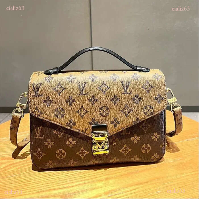 Designer lvslys bag Embossed black Flower Women Handbag Shoulder Bags Fashion Womens leather pochette metis Bag Lady beach Clutch Tote Bag Purse Wallet 57a