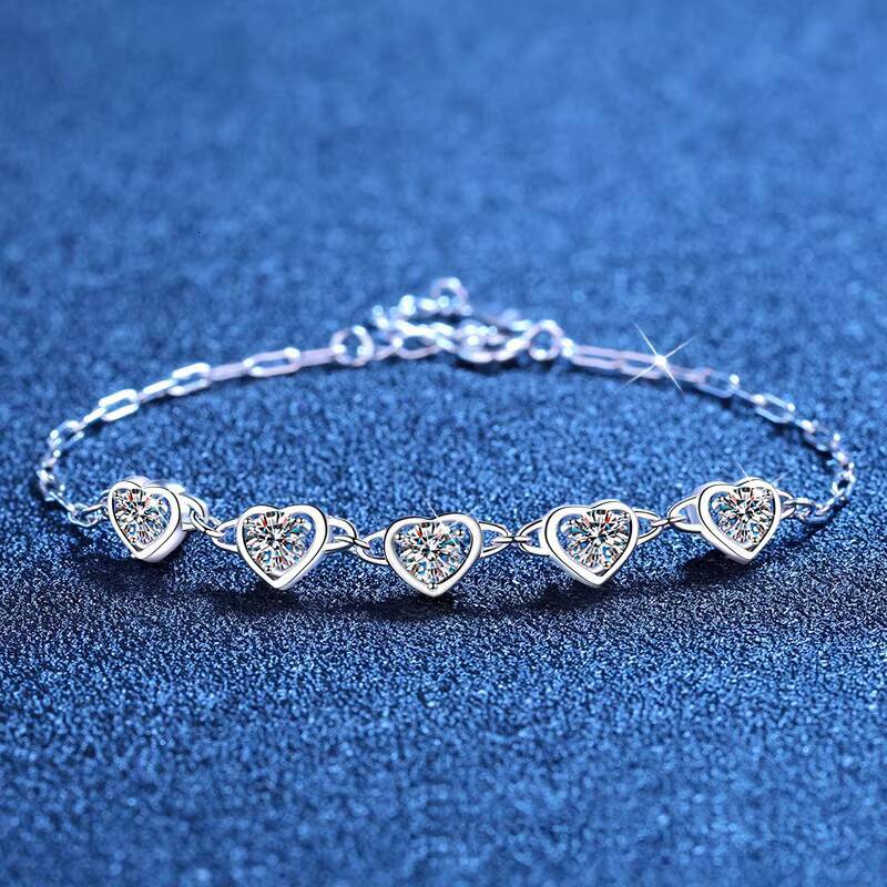 Womens Trendy S925 Sterling Silver Heart-shaped Charm Bracelet Korean Casual Style Full Love Match Moissanite Easy Match