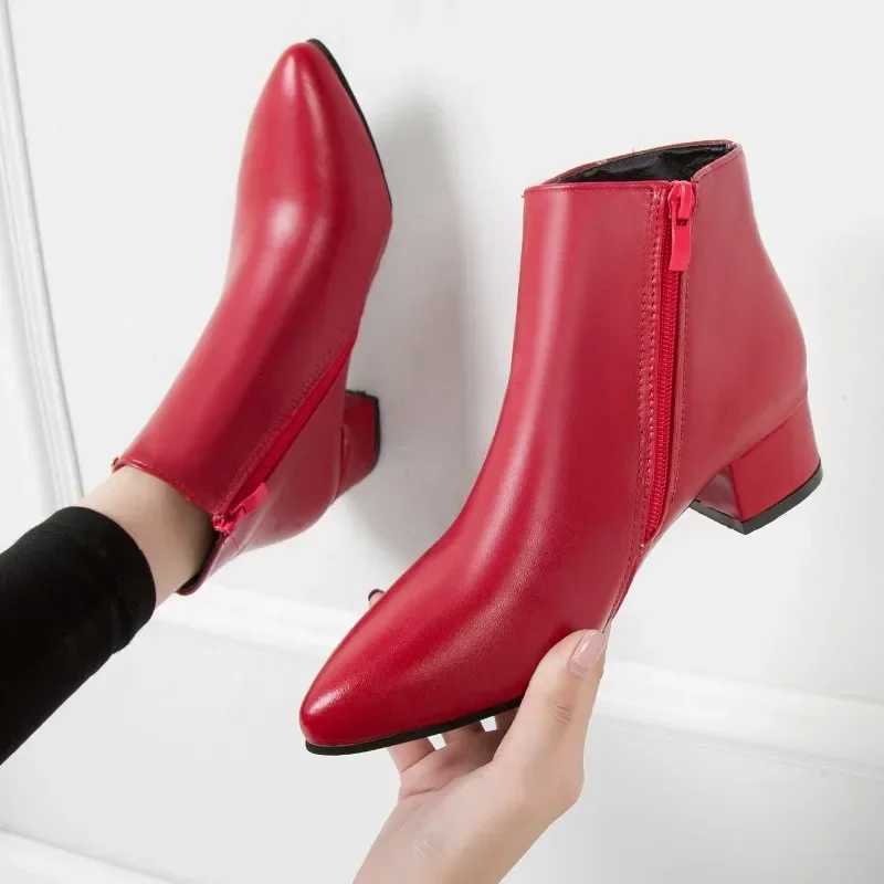 2024 New Style Fashion Womens Boots Casual Leather High Heels Spring Womens Shoes Pointed Toe Side Zipper Office High Heels 42T251223