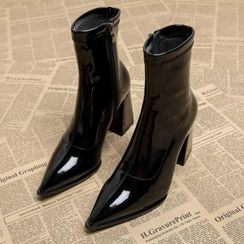 Autumn Womnens High Heel Ankle Boots New Winter Plus Velvet Pointed Toe Chunky Heel Chelsea Boots for Women Heeled Sheos DressT251223