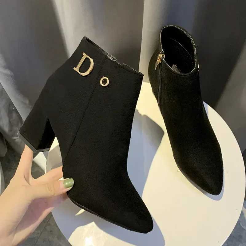 2024 New Women Fashion Large Size 43 Women Ankle Boots Luxury High Heels Pointed Ladies Booties Elegant Black Shoes 43T251223