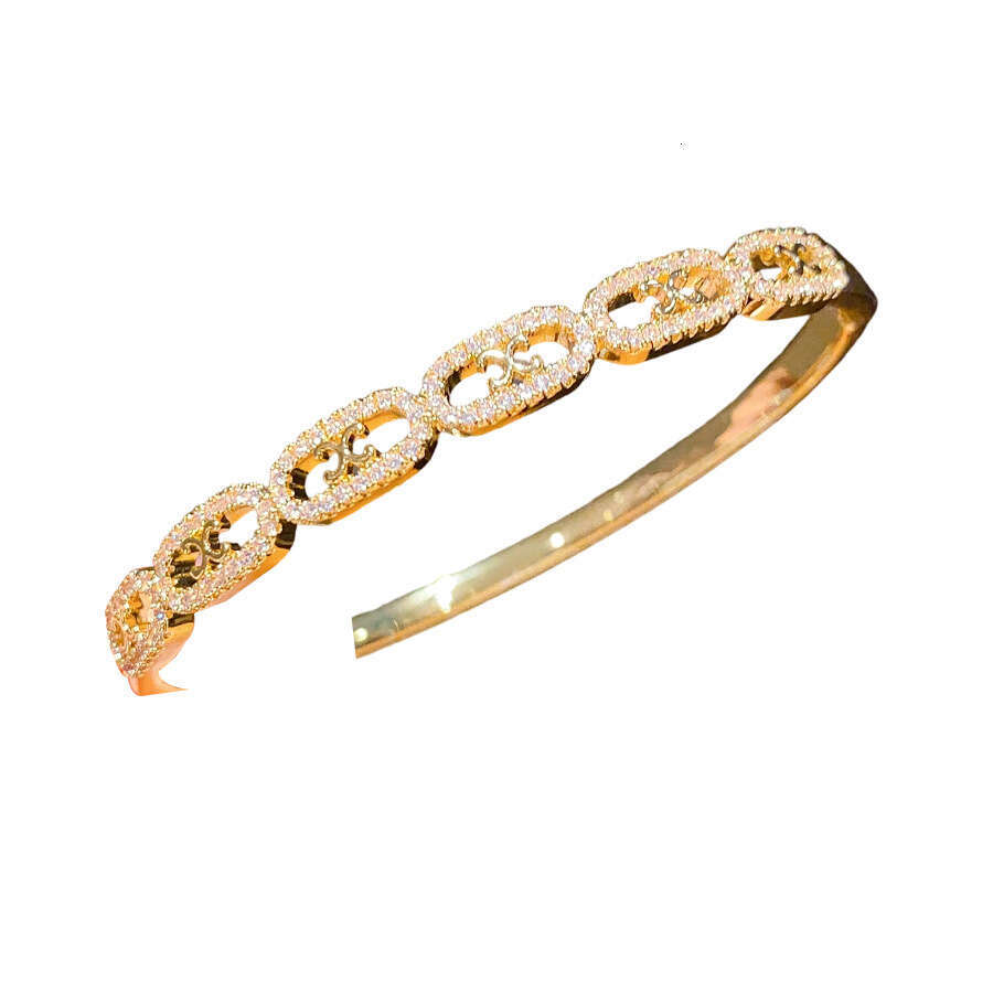 18K bracelet Plated Zircon Oval Clasp Niche Fashion Versatile Bracelet Light Luxury High-End Feel Jewelry