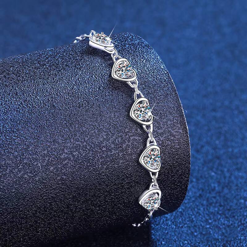 Womens Trendy S925 Sterling Silver Heart-shaped Charm Bracelet Korean Casual Style Full Love Match Moissanite Easy Match
