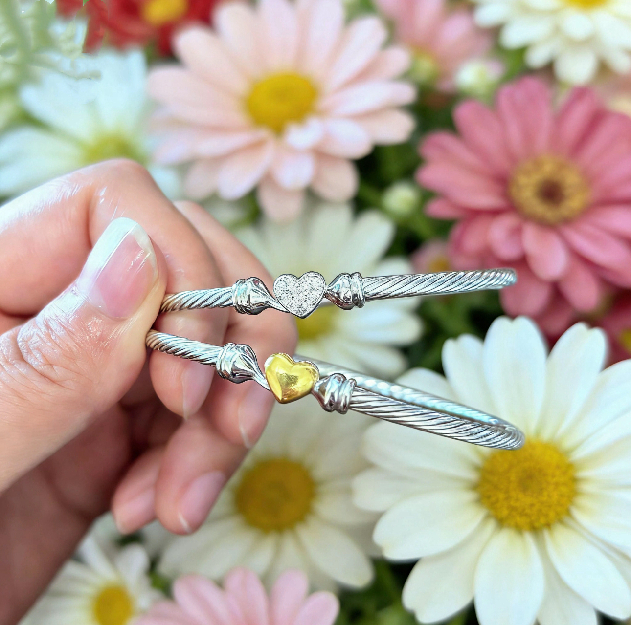 Silver Bracelet Designer Jewelry Heart shaped Narrow Edition Charm Bracelet 3mm, 4mm, 5mm Multiple Sizes Retro Gold Bracelet