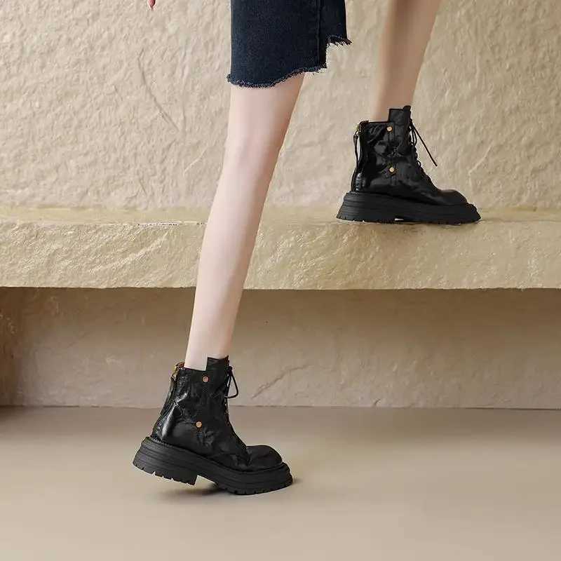 Autumn and Winter 2024 New Thick Soled Short Boots for Women Round Head Thick with All Non-slip British Style Womens BootsT251223