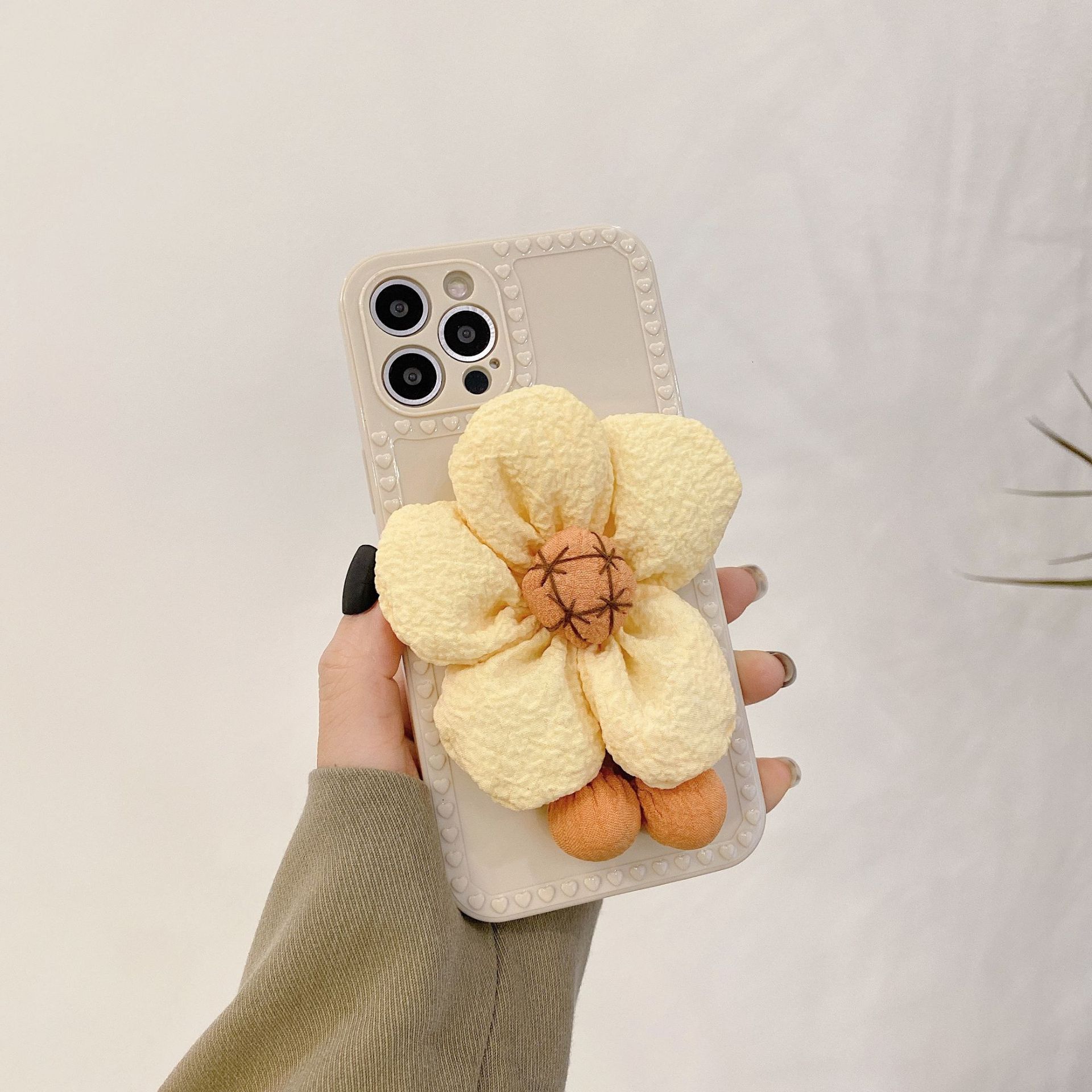 INS Fresh Flower Stamen Compatible with iPhone 13 Apple 11 Phone Case 12 for Women X/XR/XS Max Silicone 7/8 Plus