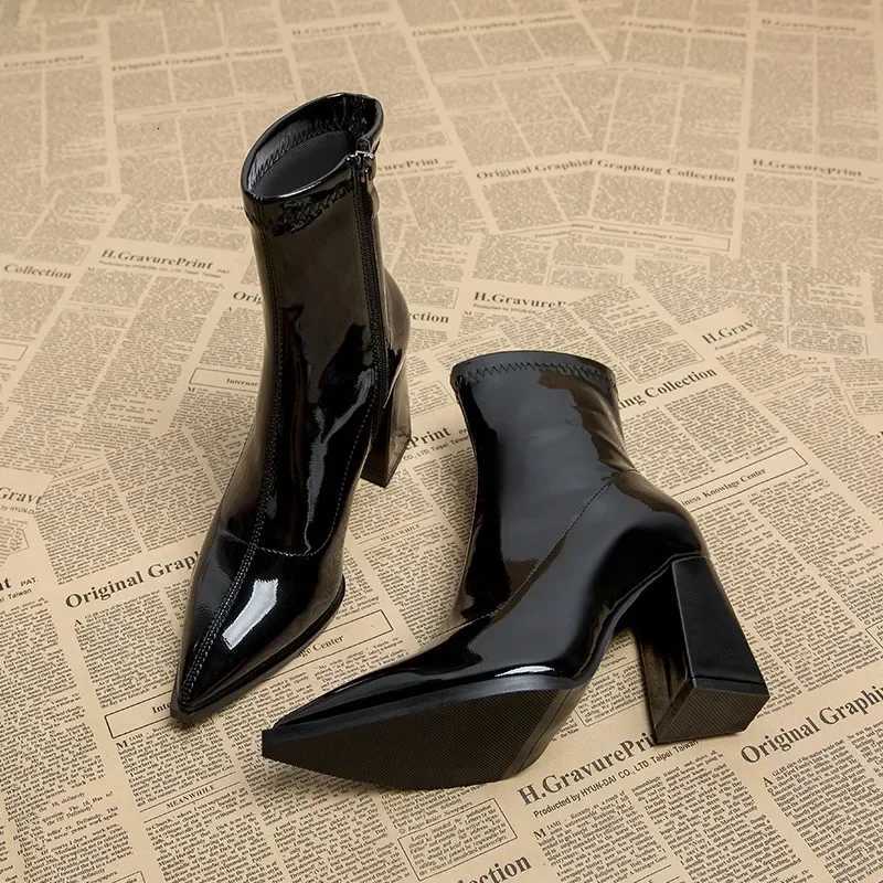 Autumn Womnens High Heel Ankle Boots New Winter Plus Velvet Pointed Toe Chunky Heel Chelsea Boots for Women Heeled Sheos DressT251223