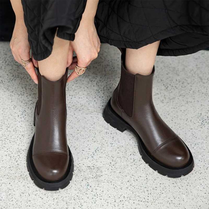 2024 Winter Shoes Women Leather Ankle Boots Women Round Toe Thick Heel Platform Shoes Solid Chelsea Boots Casual Women BootsT251223