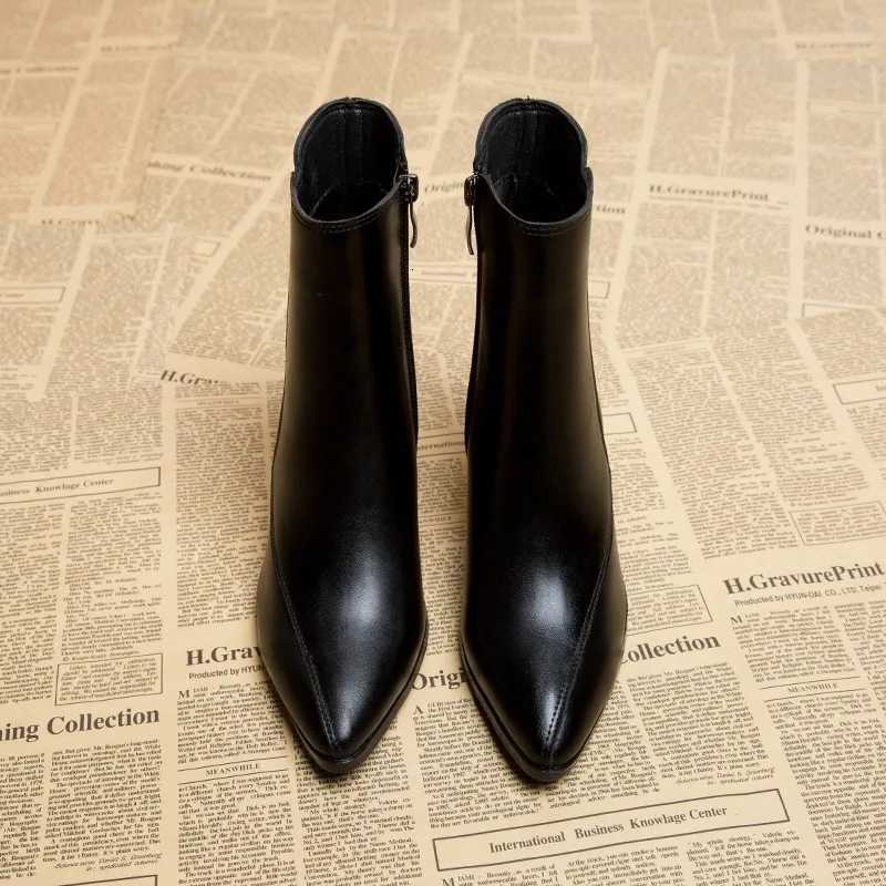 Thick Heel Women Short Boots Fashion Zipper Slimming Ankle Booties Retro Style Autumn Winter Female Pointed Toe Women BootsT251223