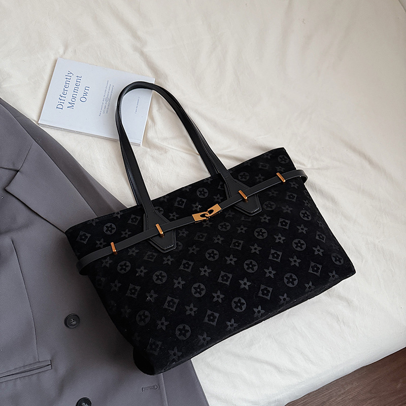 2025 New Deer Skin Velvet Classic Printed Tote Bag Large Capacity Commuter Leisure Fashion Handbag For Woman