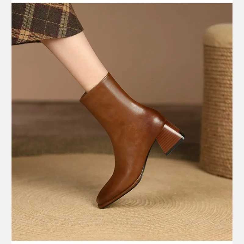 2025 Ankle Boots for Women Leather Square Toe Side Zipper Retro Style Chunky Heels Women Boots Fashion Short Boots Women D263T251223