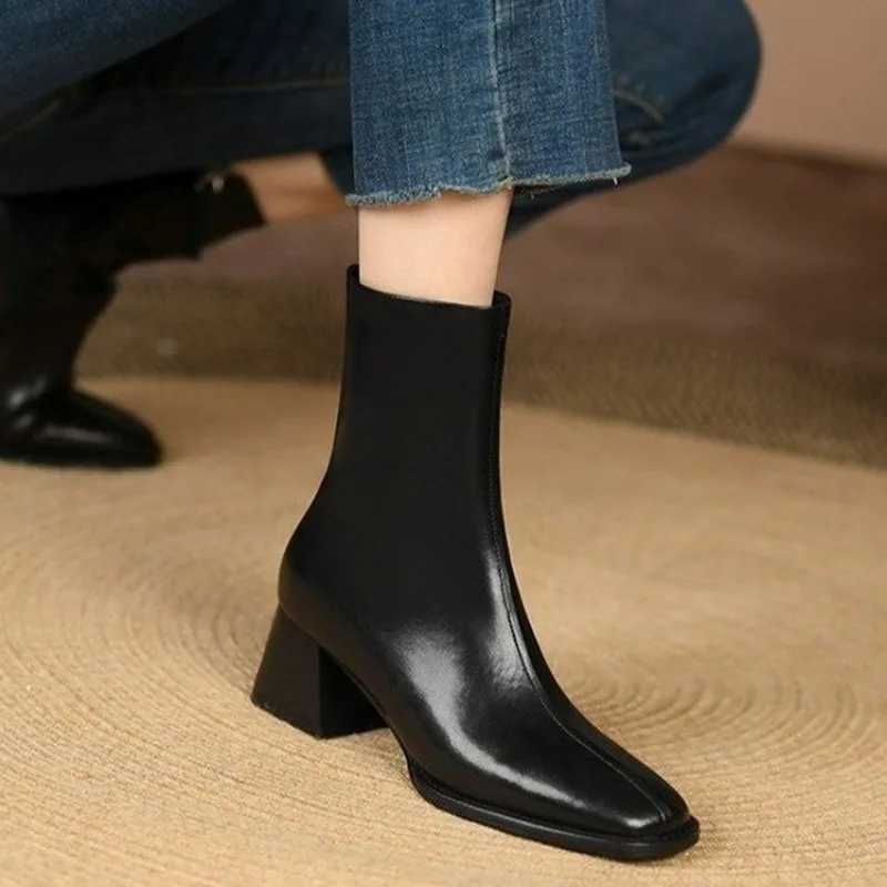 2025 Ankle Boots for Women Leather Square Toe Side Zipper Retro Style Chunky Heels Women Boots Fashion Short Boots Women D263T251223