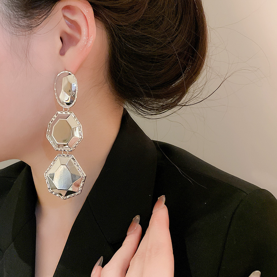 Simple Personalized Irregular Geometric Exaggerated Polygonal Earrings for Daily Use - view 7