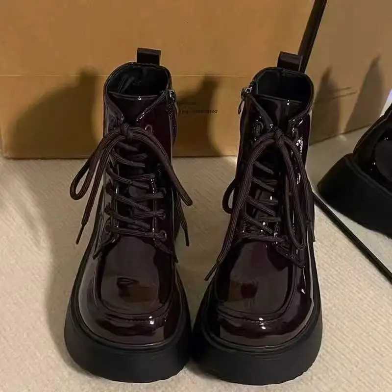 2025 Spring New Womens Boots Fashion Retro Thick Soled Tall Casual Boots Versatile British Style Big Head Strap Short BootsT251223