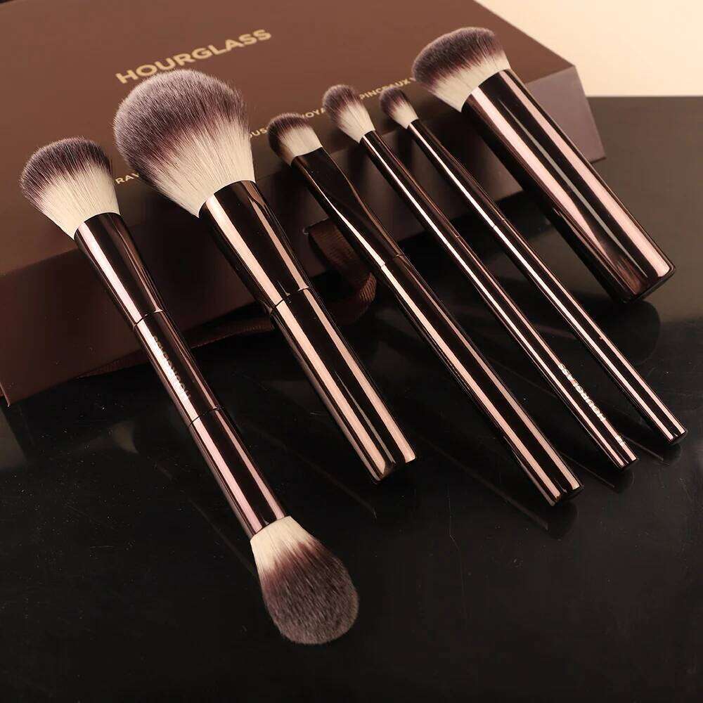 Hourglass 7 Set New Upgrade, Soft Fluffy Fiber Eyeshadow Concealer Loose Powder Blush Multifunctional Makeup Brush X251223