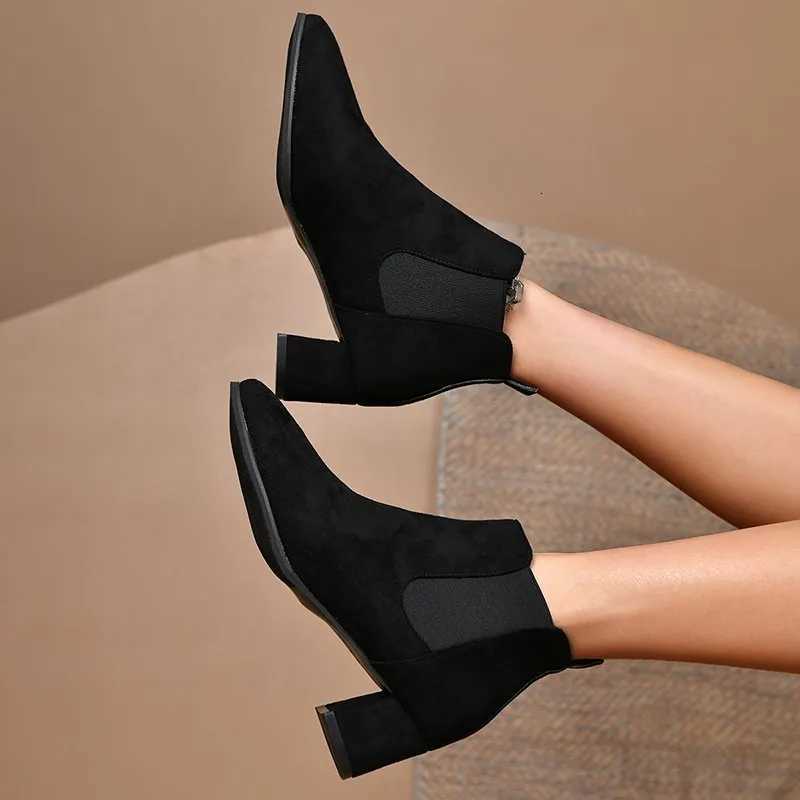 New Autumn Winter Women Boots Pointed Toe Slip on Female Ankle Booties Fashion Simple Low Heel Short Chelsea Boots Botas MujerT251223