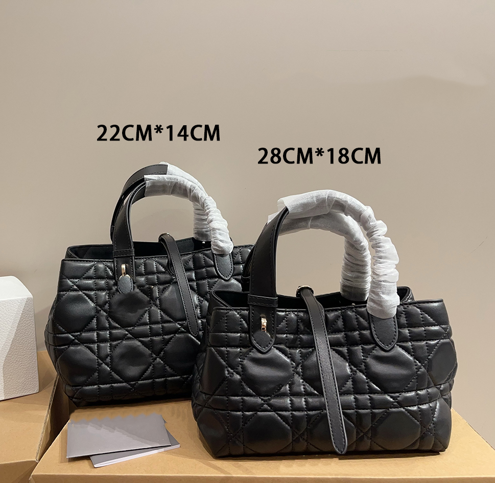 Designer Bag Toujours tote bag Diamond Lattice Shoulder bag High-quality genuine leather Women's Crossbody Bag