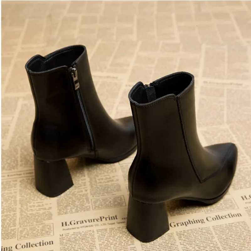 Thick Heel Women Short Boots Fashion Zipper Slimming Ankle Booties Retro Style Autumn Winter Female Pointed Toe Women BootsT251223