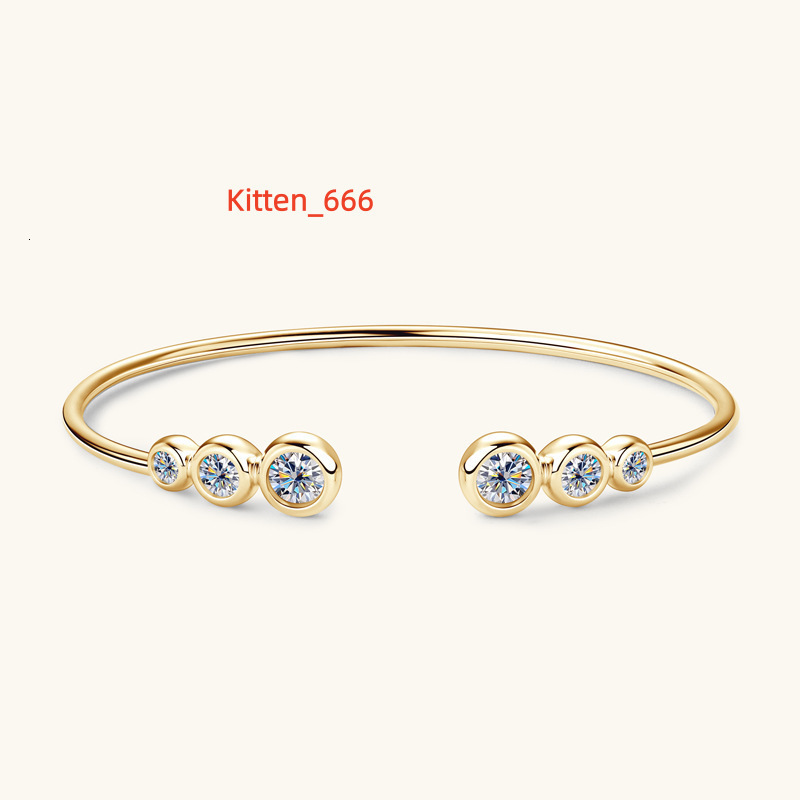 New Arrival 925 Sterling Silver 3 Stone Moissanite Bangle for Women High Fashion Design Wholesale Jewelry