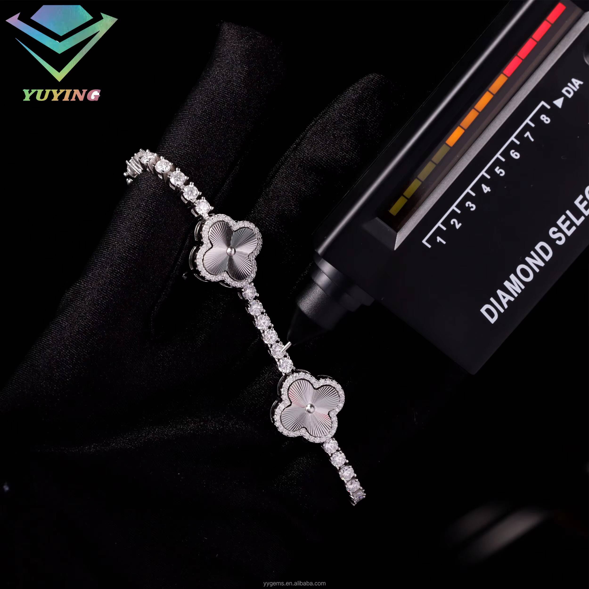 Lucky Clover Hip Hop Style Unisex S925 Silver Black Yellow White Gold Plated VVS with GRA Certificate Moissanite Cuban Bracelet