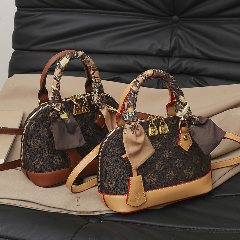 Wk 2025 new shell bag, high-end printed portable messenger bag, versatile bag, popular women's shoulder bag this year