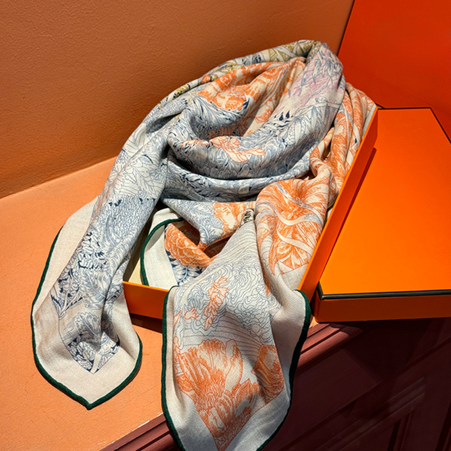 Designer Cashmere Scarf Echarpe Luxe Luxury Letter Silk Scarf Women's Headscarf Luxury Letter Print Scarf Classic Letter Pattern Shawl Silk Scarf Fashion Soft Feel