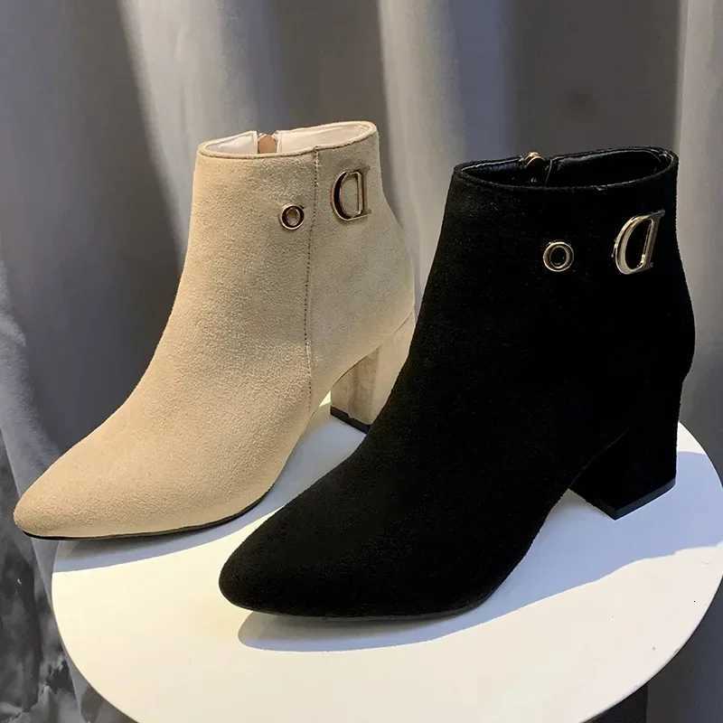 2024 New Women Fashion Large Size 43 Women Ankle Boots Luxury High Heels Pointed Ladies Booties Elegant Black Shoes 43T251223