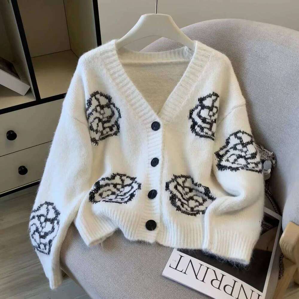 Women's White V-Neck Jacquard Cardigan Luxury Vintage 2000S Y2k Jumper Top Knitwear Long Sleeves Cashmere Sweater Autumn