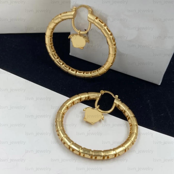 Jewlery designer for women or designer jewelry earrings Dangle Chandelier Classic popular fashion online celebrity accessories jewelry gifts