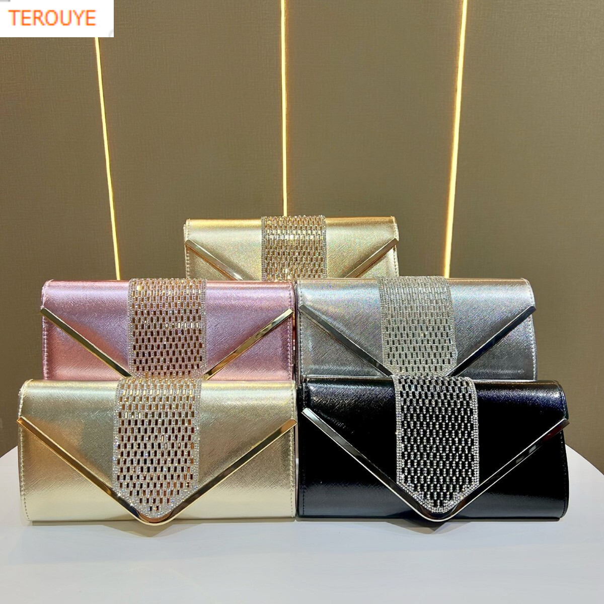 TREOUYE Autumn New Women's Diamond Inlaid Packaging Versatile Decorative Handbag Trendy Style Fashion Women's Wallet