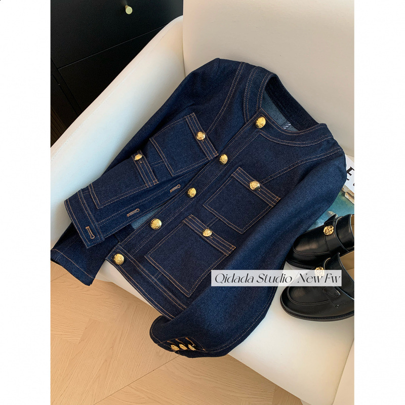 Blue Round Neck Little Chanel Style Denim Jacket 2025 Womens Spring and Autumn Highend Short Loose Elegant y240820